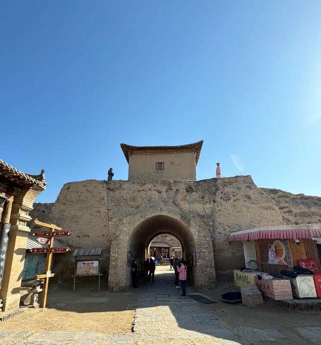 我是上海人，刚游完银川影视城沙坡头，憋了几个感受不吐不快。