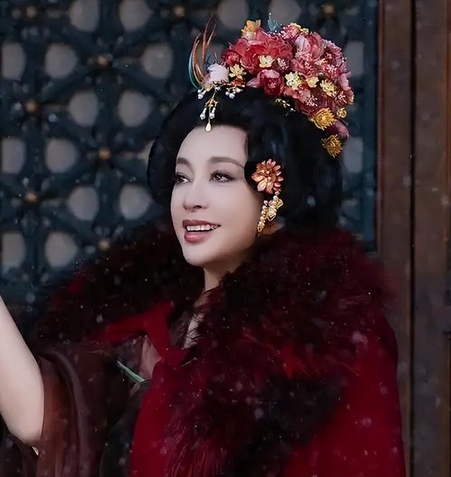 钱再多有什么用？75岁的“风流妖精”刘晓庆，已经走上另一条道路