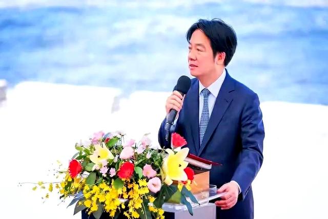 特朗普对赖清德下死命令！大陆四字预言结局，国防部发统一最强音