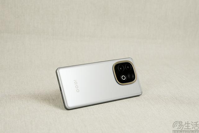 iQOO Z10 Turbo+首销表现不俗，性价比爆棚