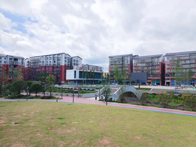 川东花桥镇：广安北大门，三市交界点
