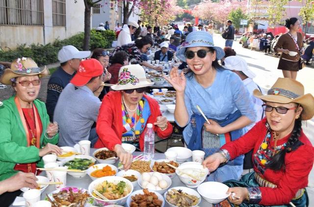 弥勒：滇南暖城打造越冬温馨家园