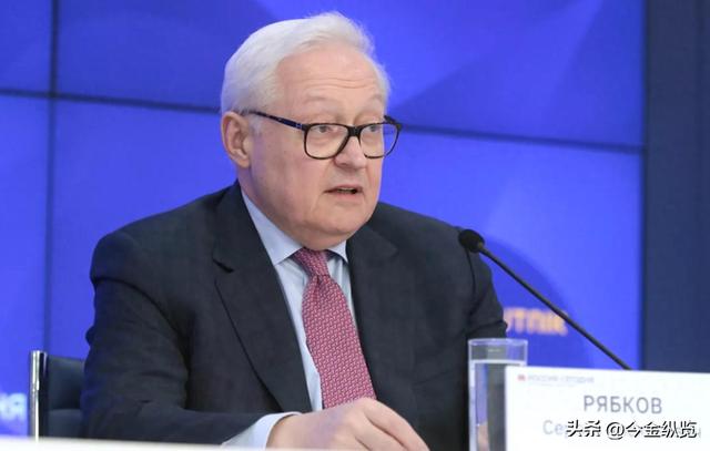 俄硬拒20点和平计划，普京军装亲临前线指挥所，下命令武力夺地！