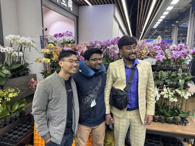 【外眼看云南】用Flower、Citywalk、Shopping的方式，开启孟加拉博主的春城之旅