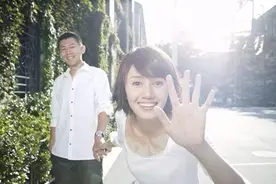 事实证明：从校服到婚纱，夏雨和袁泉活成了爱情最好的样子图片