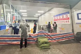 突降暴雨，贵阳地铁抗！住！了！图片