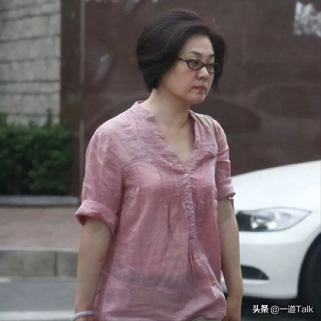 闫学晶彻底栽了，最惨的不是她	，也不是她儿子，是一个没关联的人