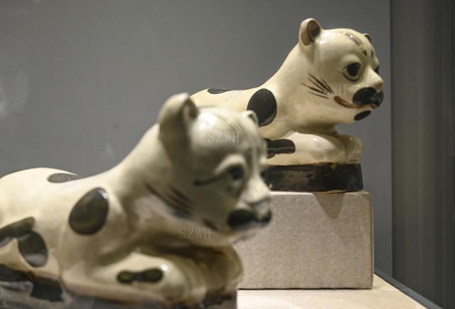 三访重宁寺 一院秋色里（一）