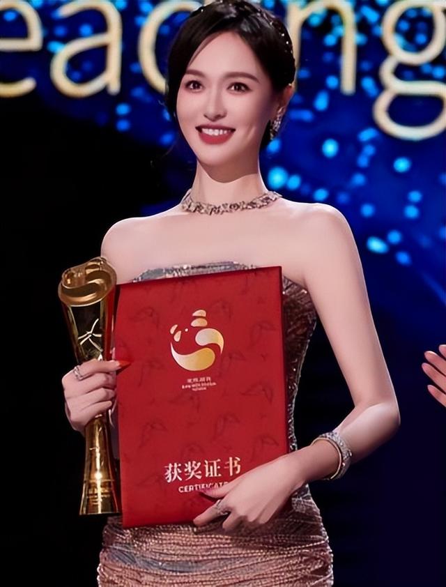 离过年仅1月，42岁唐嫣再官宣喜讯，让罗晋和整个娱乐圈刮目相看