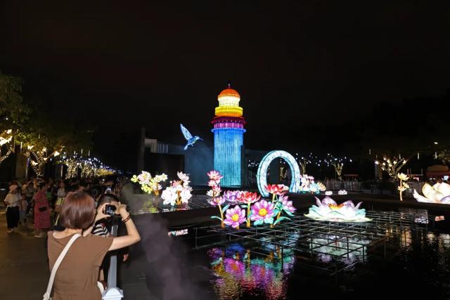 还能约！彩灯市集、戏曲展演、街头艺术，园博苑天天有惊喜→