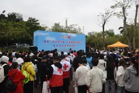 定向越野赛，点燃应急救护热情！为南宁这300多位爱心人士加油图片