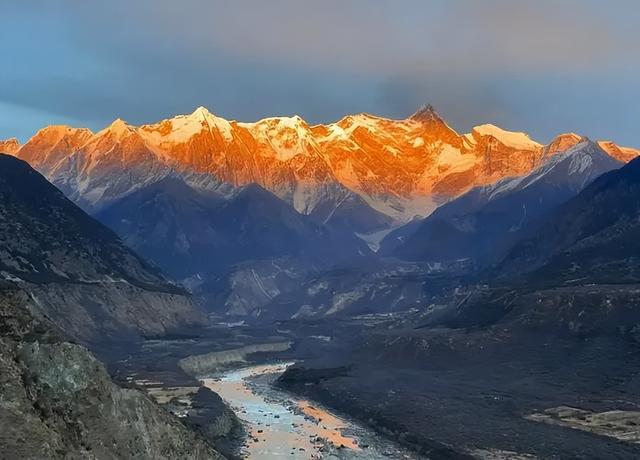 自驾国道219：从南海之滨到阿尔泰山，这1万公里藏着地球所有壮丽