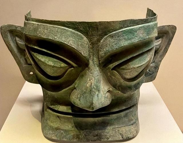 仅发掘2%就震撼世界！三星堆：一座3000年前的巨大古城