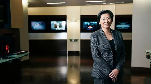 “芯片女王”苏姿丰，在美国拿着4亿年薪，却顶风为中国定制芯片