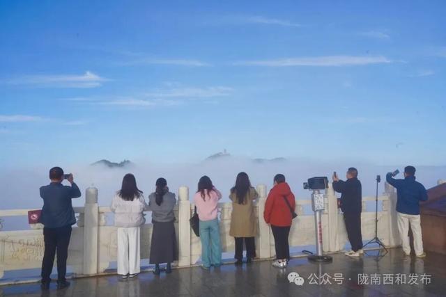 这个秋天 赴一场云华山的云海之约