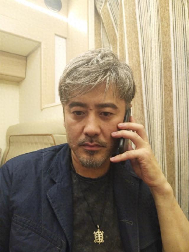 善恶有报，移居英国仅2年	，57岁吴秀波再迎噩耗，步入李易峰后尘