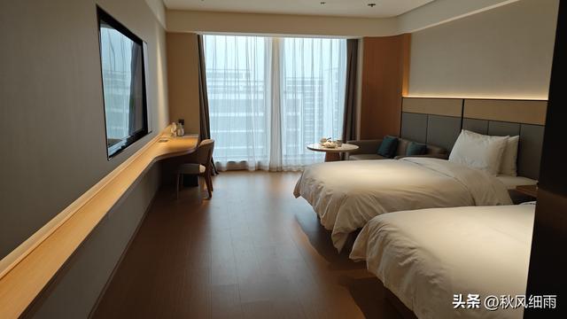 自驾浙江衢州第三天，枫岭关打卡三省界碑，江郎山爬到腿抽筋