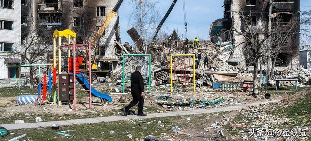 乌克兰绝境逆转！美国3亿方天然气与波兰信贷，过冬危机迎新转机