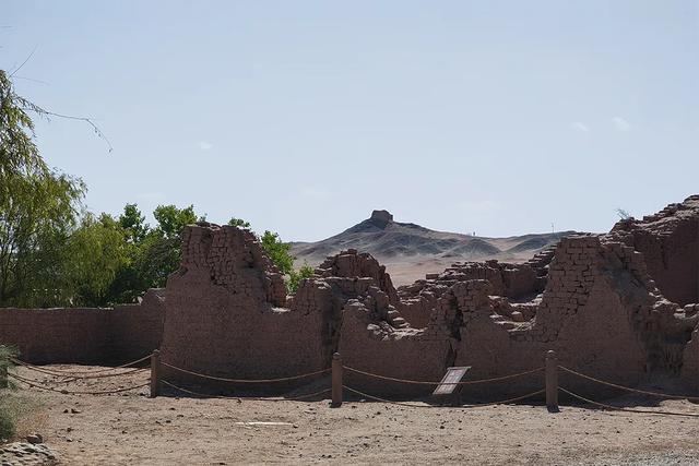 敦煌之旅：立于阳关感受寂静震撼