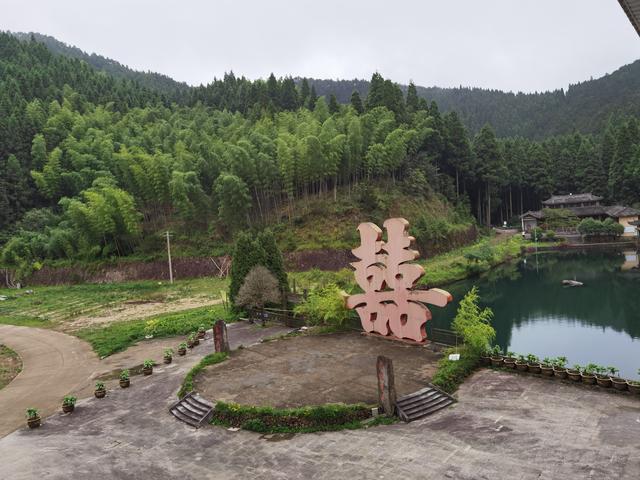您好！您提到的“文成月老山”是指位于浙江省温州市文成月老山
