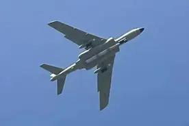 轰6Z来了吗？26个字母必须用完，携带高超弹堪比战略轰炸机图片