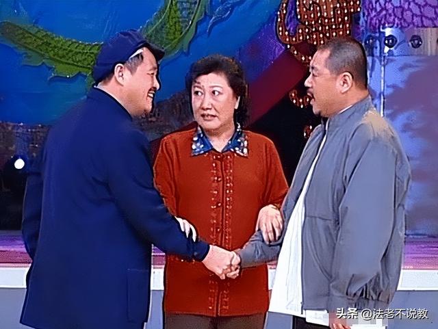 终于破案了！逼得赵本山退出央视春晚的不是宋丹丹，更不是范伟
