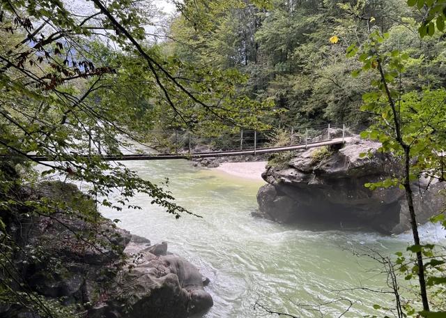 福州有个避暑地火了,被誉为“小九寨沟”,游客:太好玩了