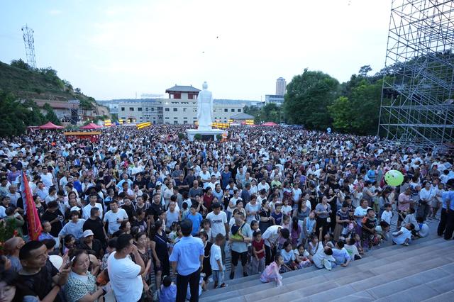 庆城岐黄周祖盛宴引爆盛夏 五万游客共襄盛举