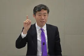 李稻葵呼吁取消“禁摩”政策并点名广州图片