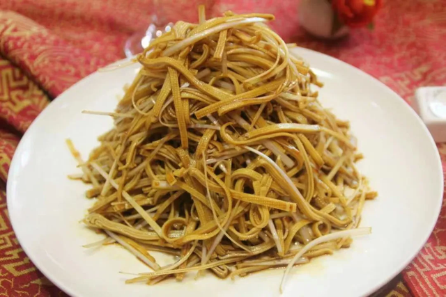 即将进入“高铁时代”的宝藏小城！三十六计，风味人间，爱了爱了……