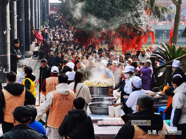 走进自贡天池寺腊八节，感受传统年味与文化传承!