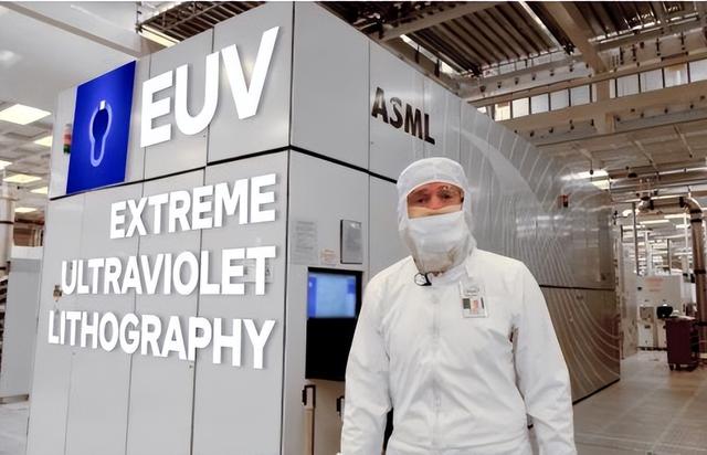 中国EUV光刻胶突破背后：EUV光刻机卡脖子问题仍待解