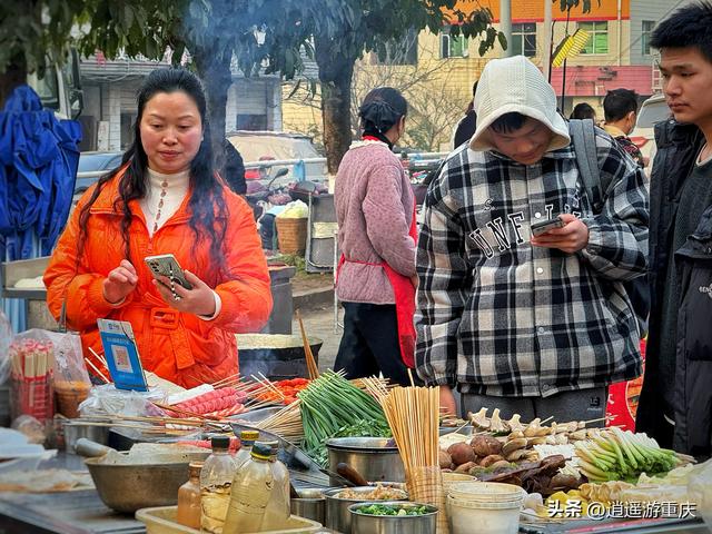 同兴枢纽站的下午场，藏着最浓的人间烟火 ！
