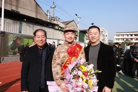 一根卫国“接力棒”传了祖孙三代，看，这些温州人的家国豪情图片