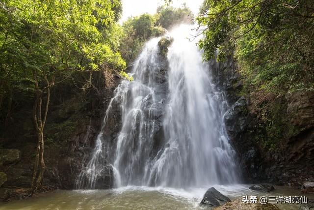 马峦山观瀑记