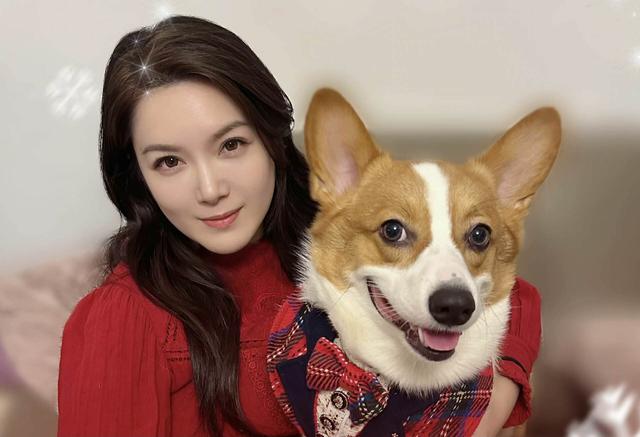 香港知名女星正式离婚，颜值高身边不缺追求者，享受单身生活