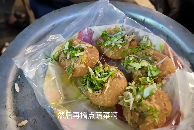 中国小伙勇闯孟加，刚下机场直接崩溃，落地第一件事就是“坐牢”
