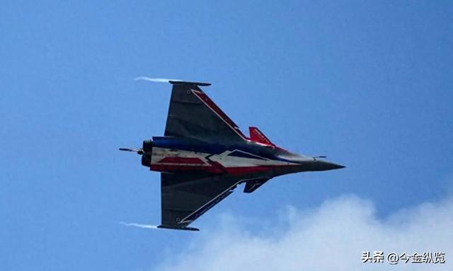 法国做局：乌克兰豪购百架阵风，俄被冻结资产竟成“隐形钱包”？