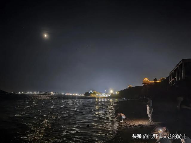 出关,千万避开京哈修路,车少景美;住锦州,独特视角看她的奇幻