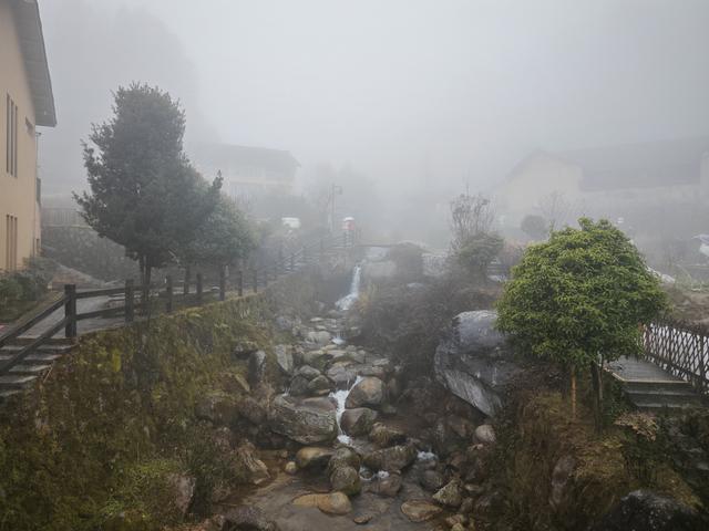 矿工们建造的家园，藏在深山中