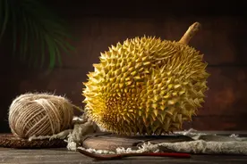 1个榴莲顶3只鸡？三类人要少吃！榴莲壳、榴莲核都别扔了，好处多图片