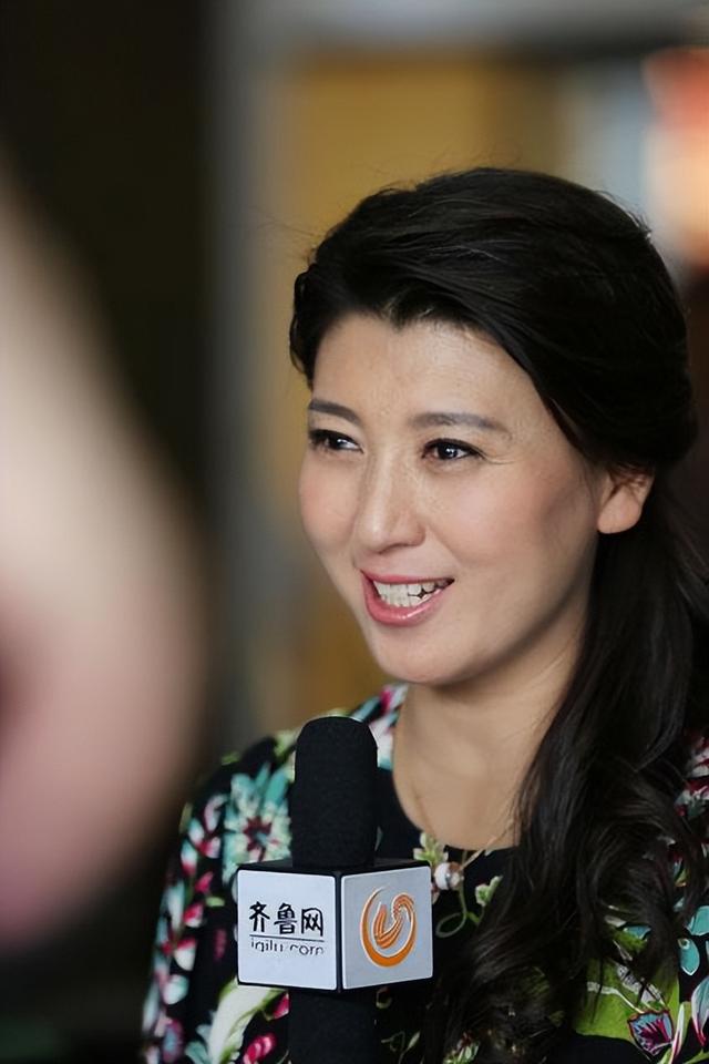 闫学晶事件后续又来了！官媒批评毫不留情	，终为自己口无遮拦买单