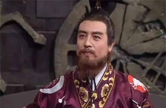 从地图上看魏蜀吴三国差距不大，为何说曹操占了十分之八的天下？