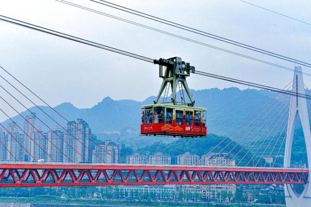 重庆旅游必去十大景点 重庆最值得去的地方排行榜