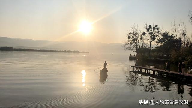 春节走雅西观双螺旋，看大国基建。顺便在西昌落脚邛海打了个挤。