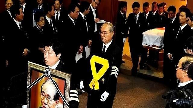 朝鲜二号人物黄长烨叛逃。中国却出动1000名武警保护
