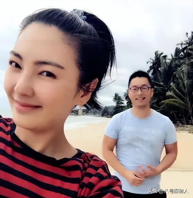 色字头上一把刀！“纵欲过度”的张雨绮，终走上萧亚轩的“老路”