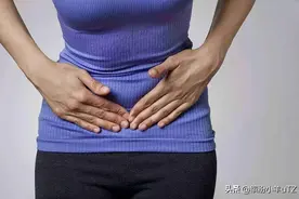 右下腹痛应该挂什么科？图片
