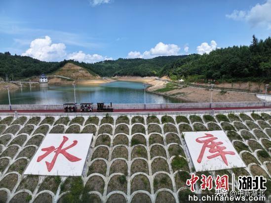 湖北巴东：“凉资源”打造康养热经济