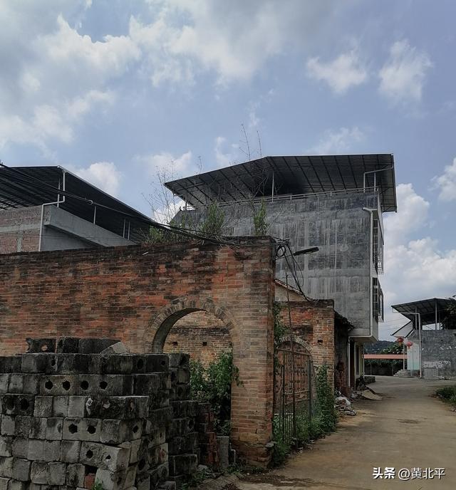 广西南宁市隆安县一条不起眼的老街，看着普通它却有400年的历史